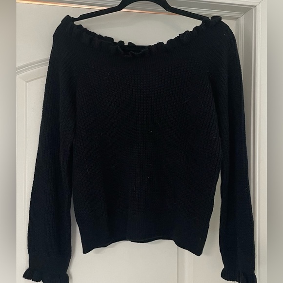 Lulu’s Sweater - Picture 4 of 5